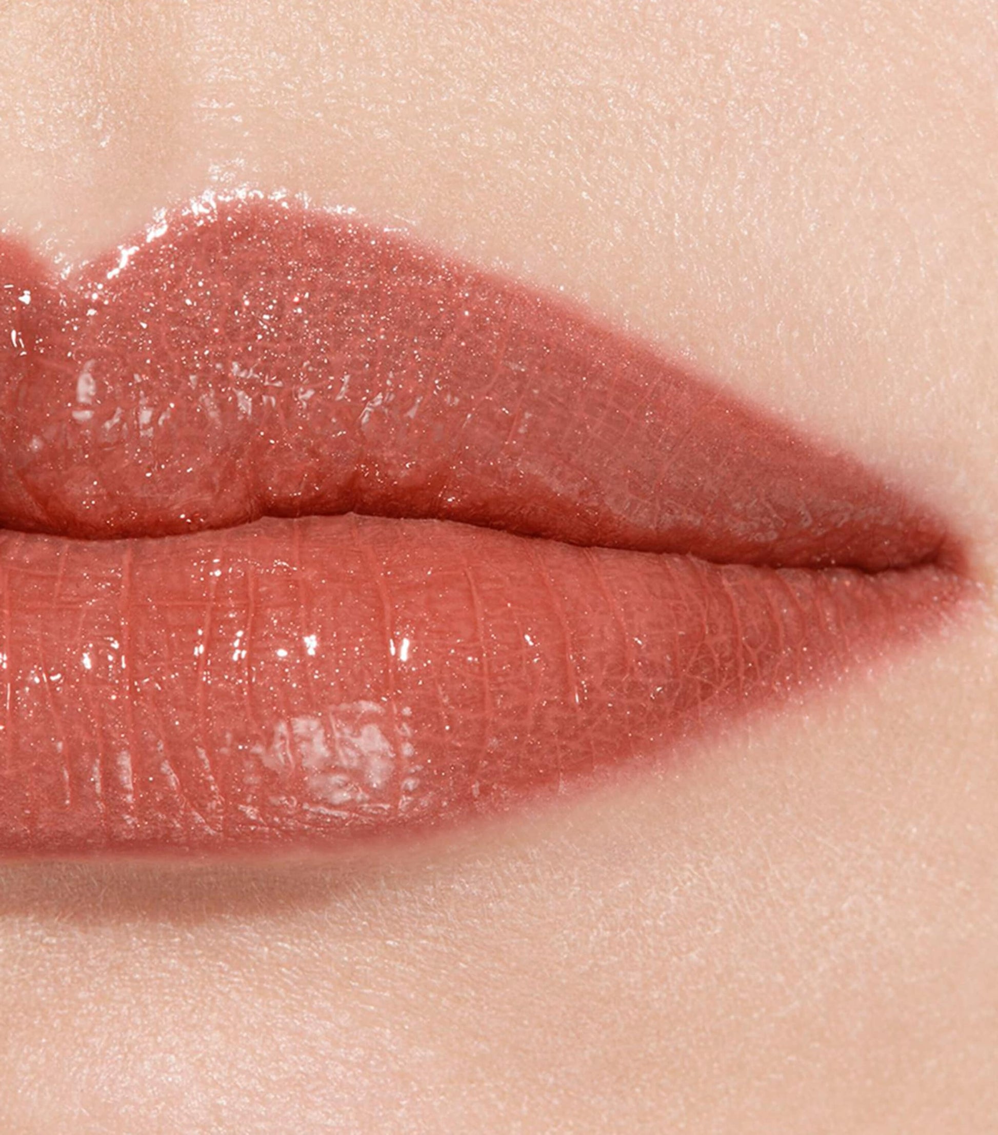 CHANEL Rouge Coco Baume Lip Balm