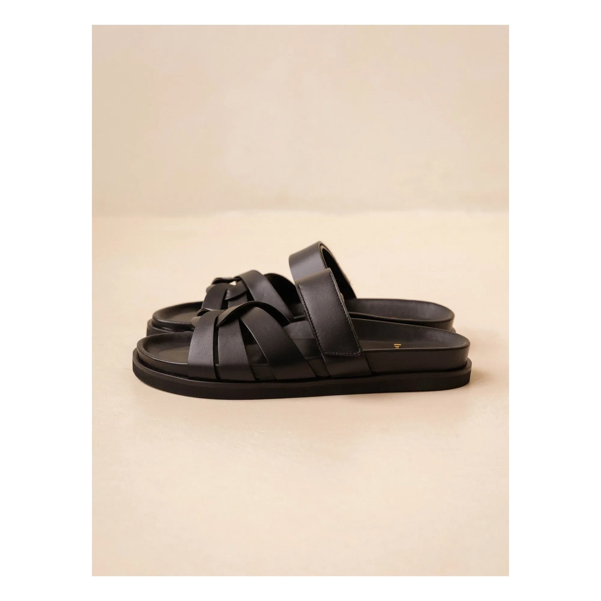 Bobbies - Atlas Leather Sandals | Black