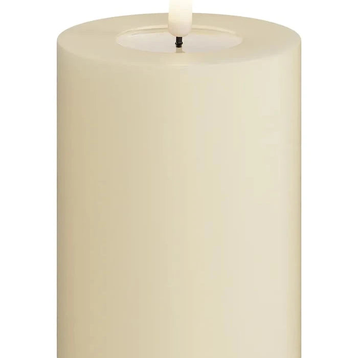 Led свещ Deluxe Homeart Cream Bloklys 7,5 x 10 cm