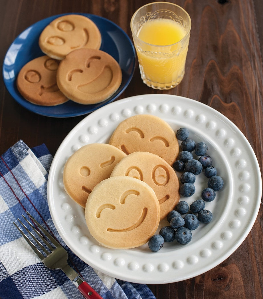 Nordic Ware Smiley Face Pancake Pan (27cm)