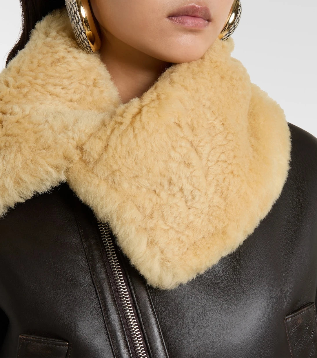 Jacquemus - Aviatore cropped shearling-trimmed leather jacket