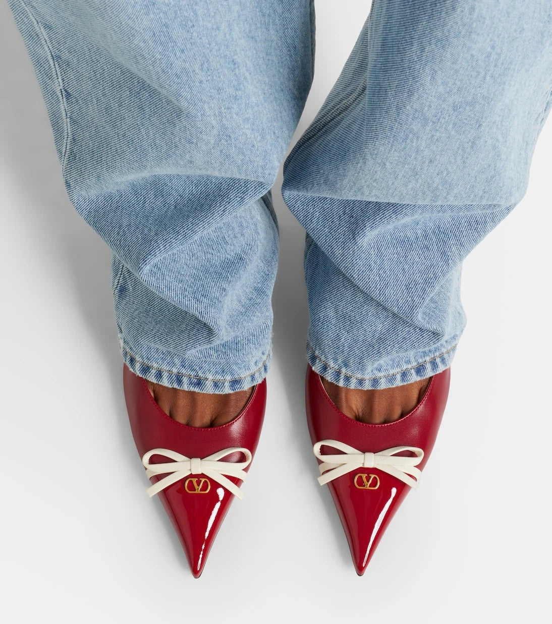 Valentino Garavani - Bepointy 80 patent leather slingback pumps