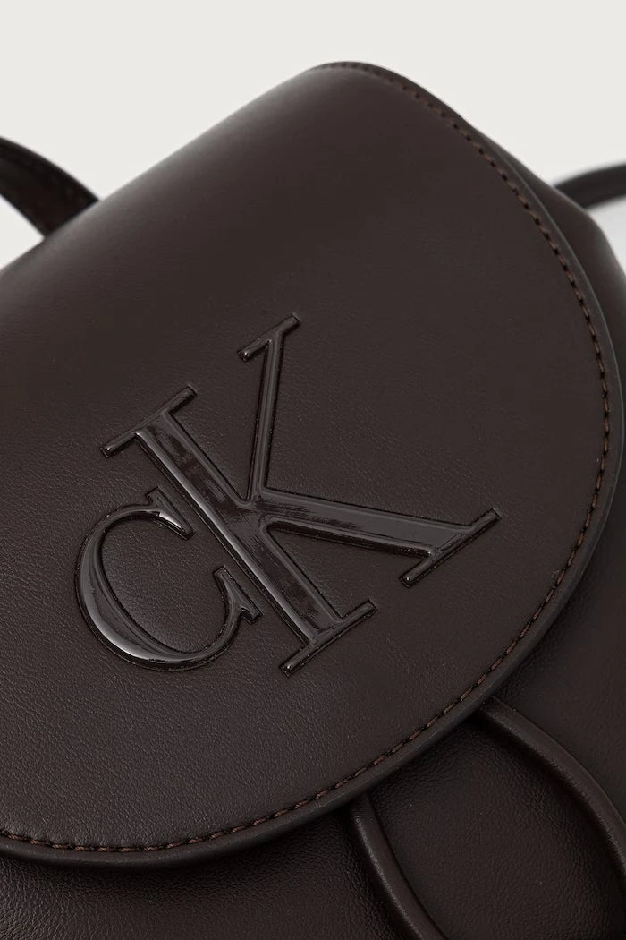 Calvin Klein kadın suni deri sırt çantası