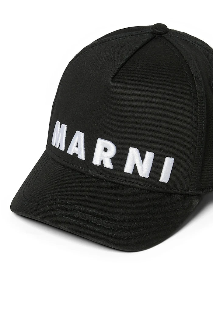 Детска памучна шапка с козирка Marni MF38U HAT