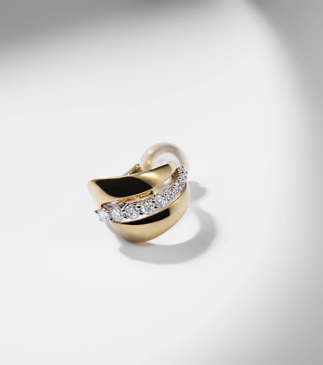Yeprem - Whisper 18kt gold ear cuff with diamonds