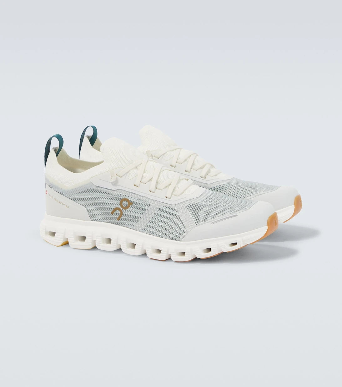 On - Cloud 6 Versa running shoes