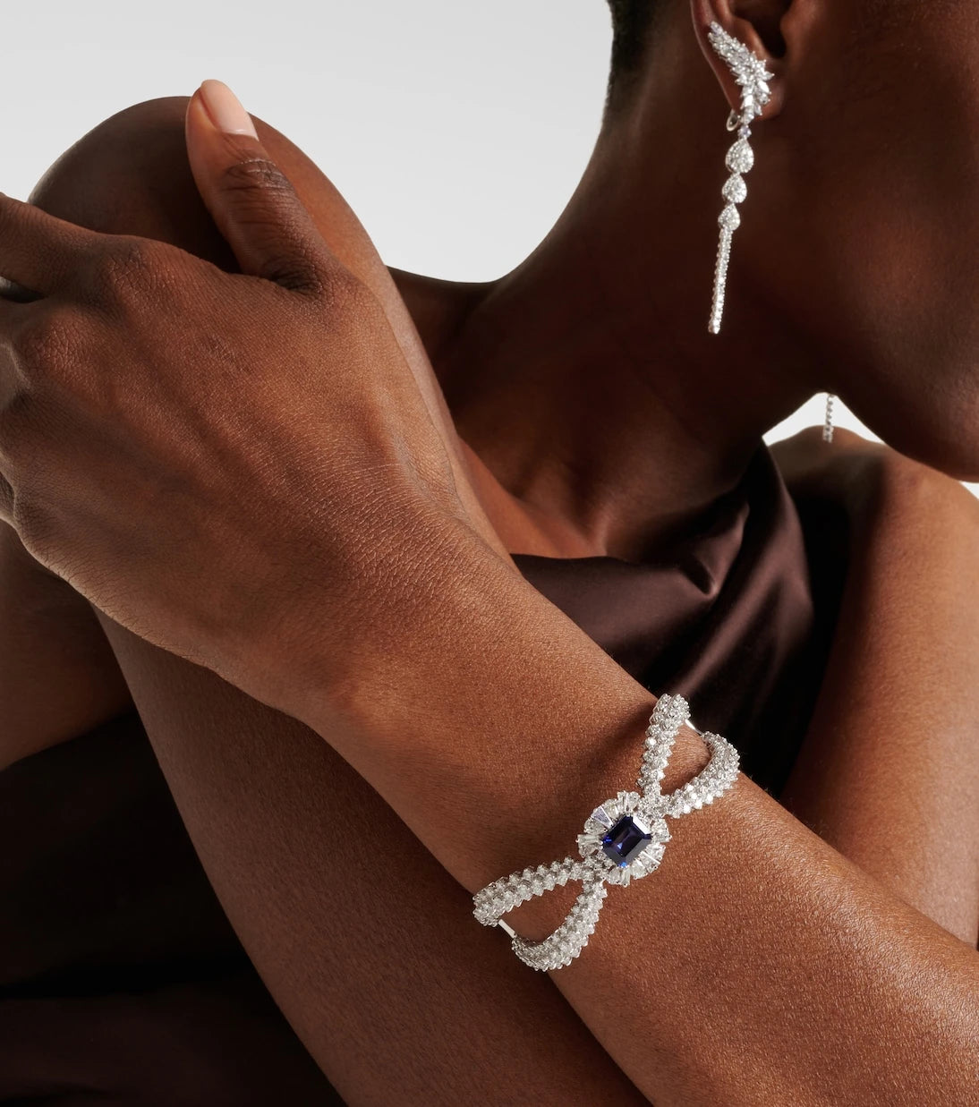 Yeprem - Reign Supreme 18kt white gold bangle with diamonds and sapphire
