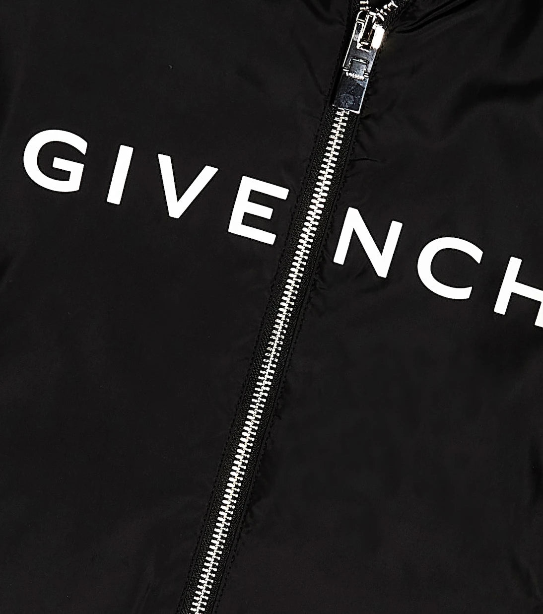 Givenchy Kids - جاكيت هودي تقني بشعار