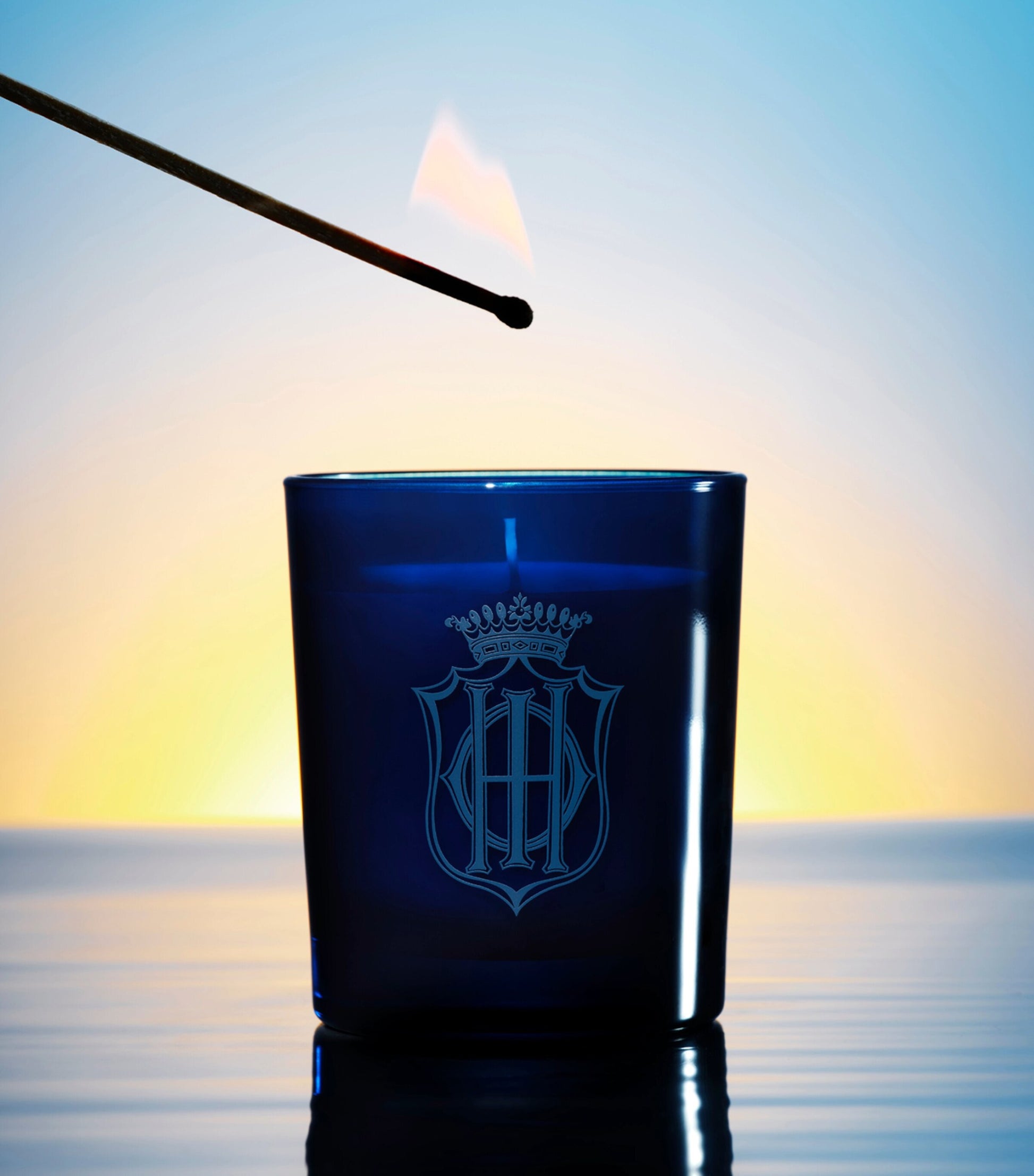 Tuberose Scented Candle (220g)