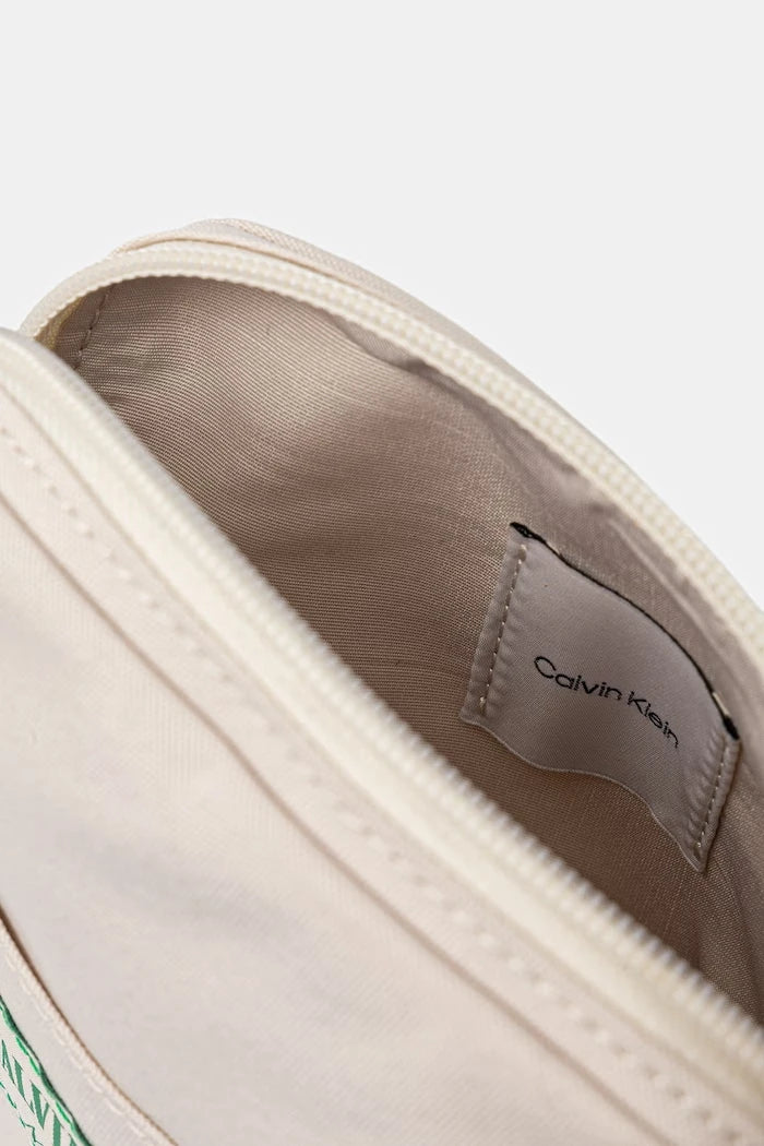 Calvin Klein чанта през рамо