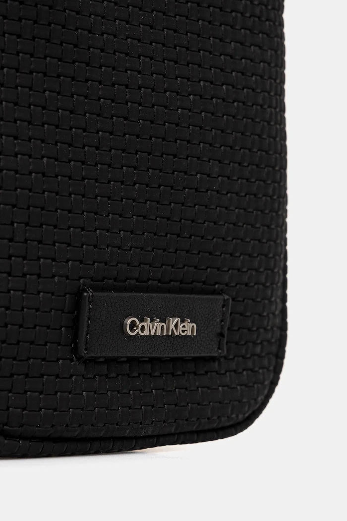 Чанта през рамо Calvin Klein