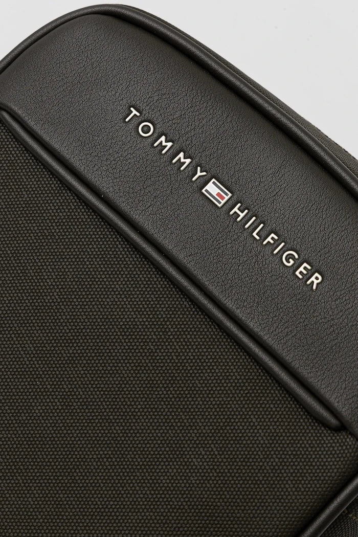 Чанта през рамо Tommy Hilfiger