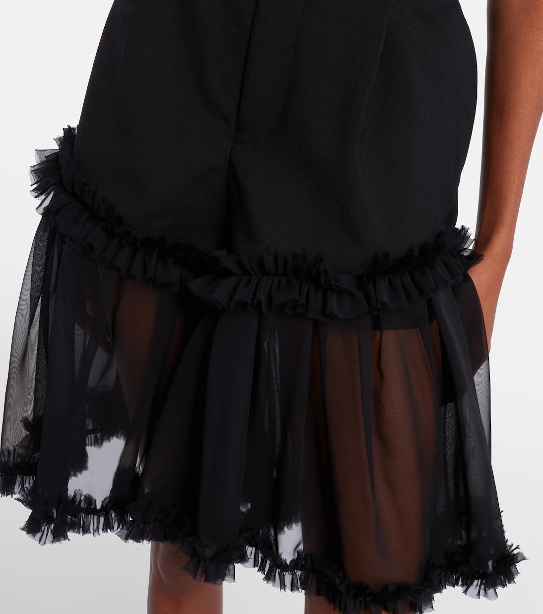 Noir Kei Ninomiya - Ruffled tulle and wool shorts
