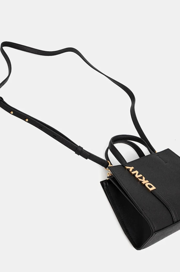 DKNY чанта crossbody дамска от кожа