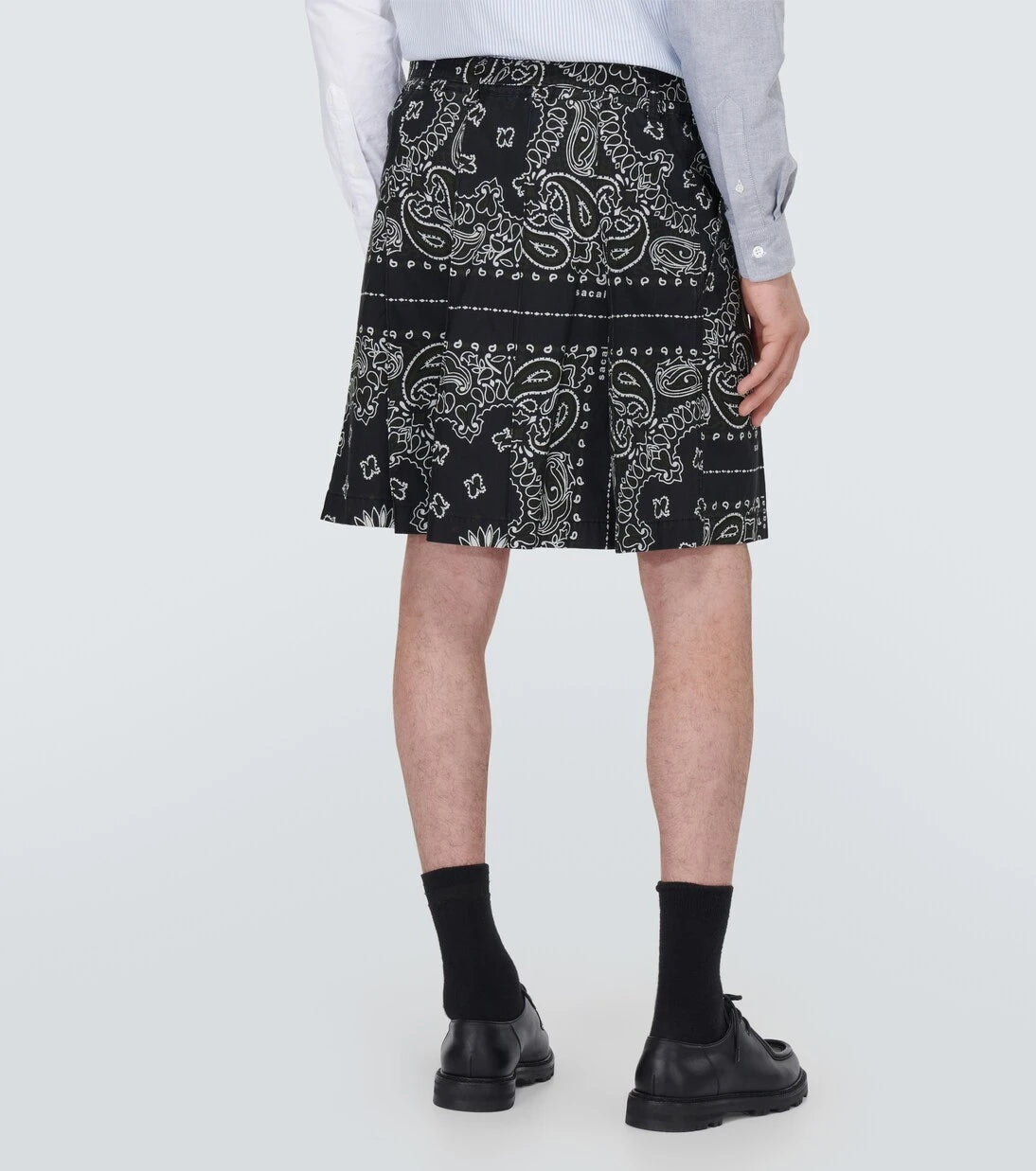Sacai - شورت قطني بوبلين بنقشة باندانا