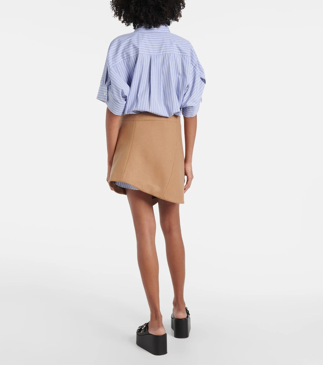 Sacai - فستان قصير من صوف وبوبلين قطني ميلتون