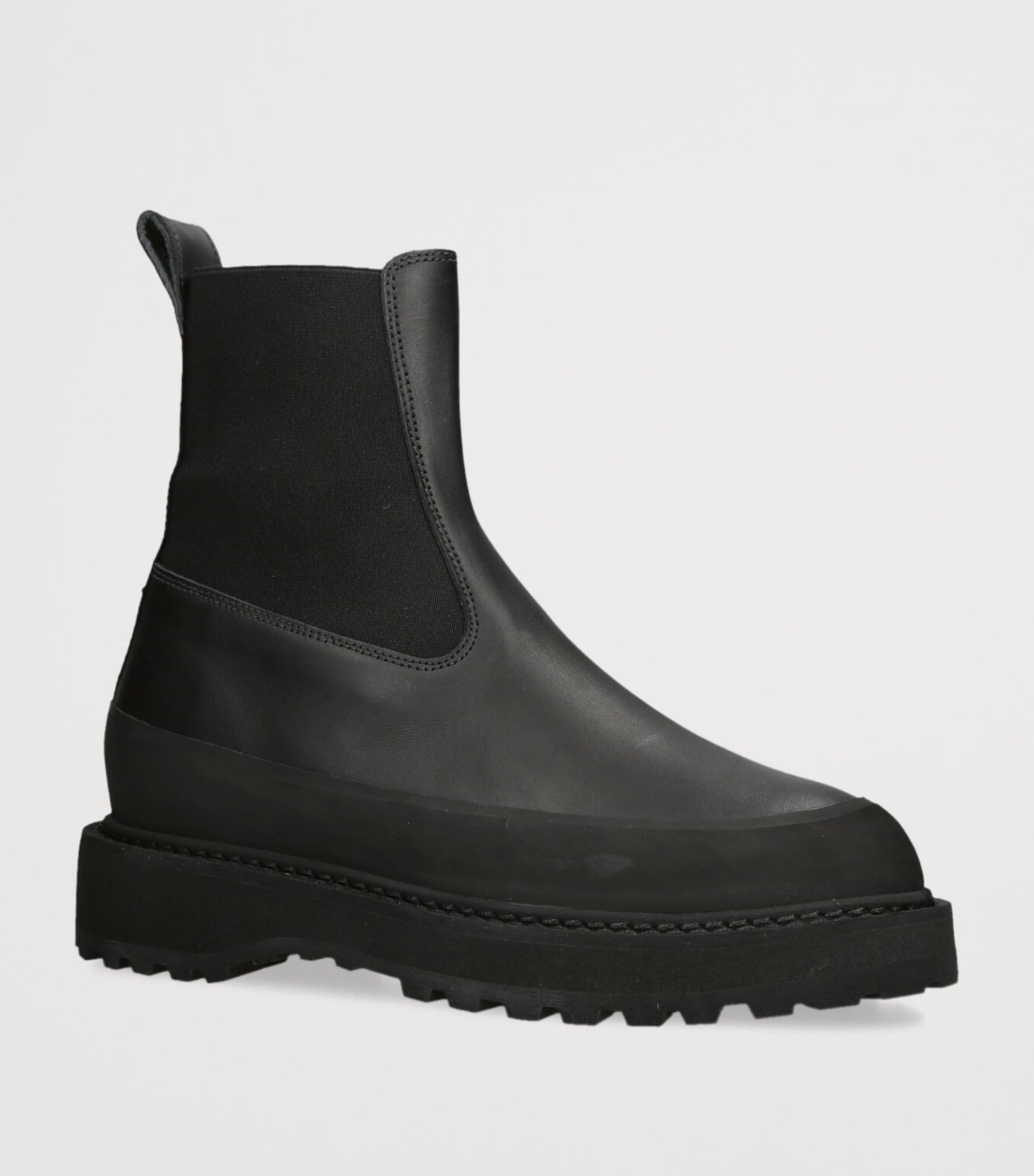 Le Monde Beryl Black Leather Dolomite Chelsea Boots 25