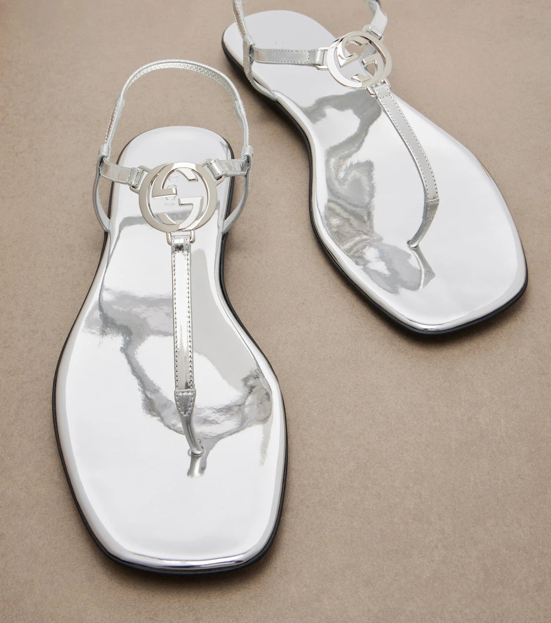 Gucci - Interlocking G metallic leather thong sandals