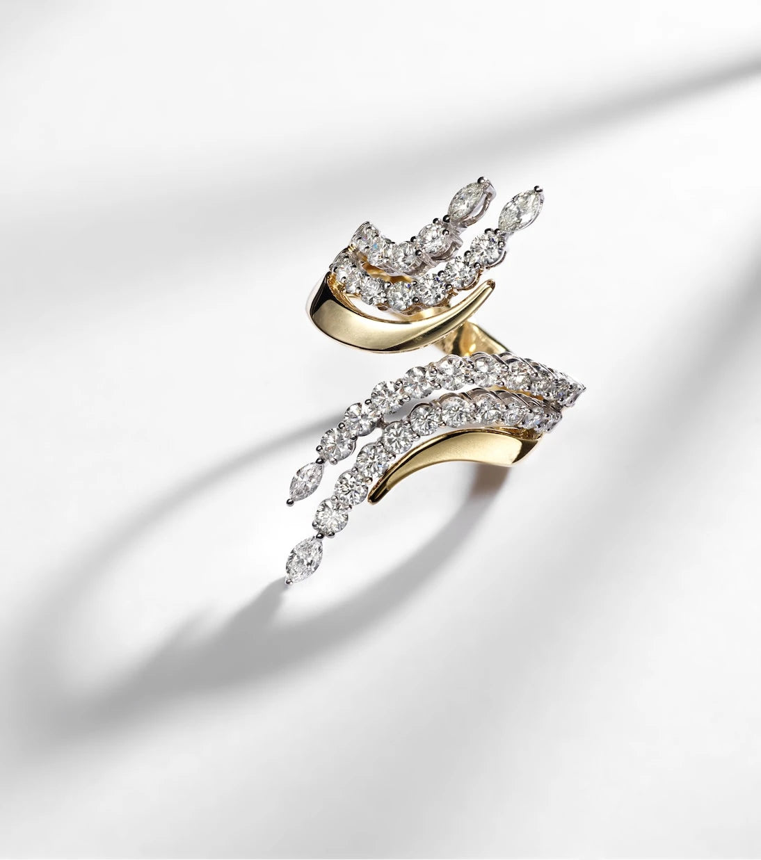 Yeprem - Golden Strada 18kt gold ring with diamonds