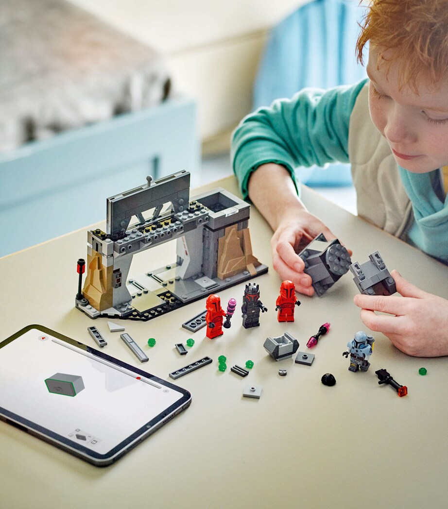 Star Wars Paz Vizsla and Moff Gideon Battle 75386