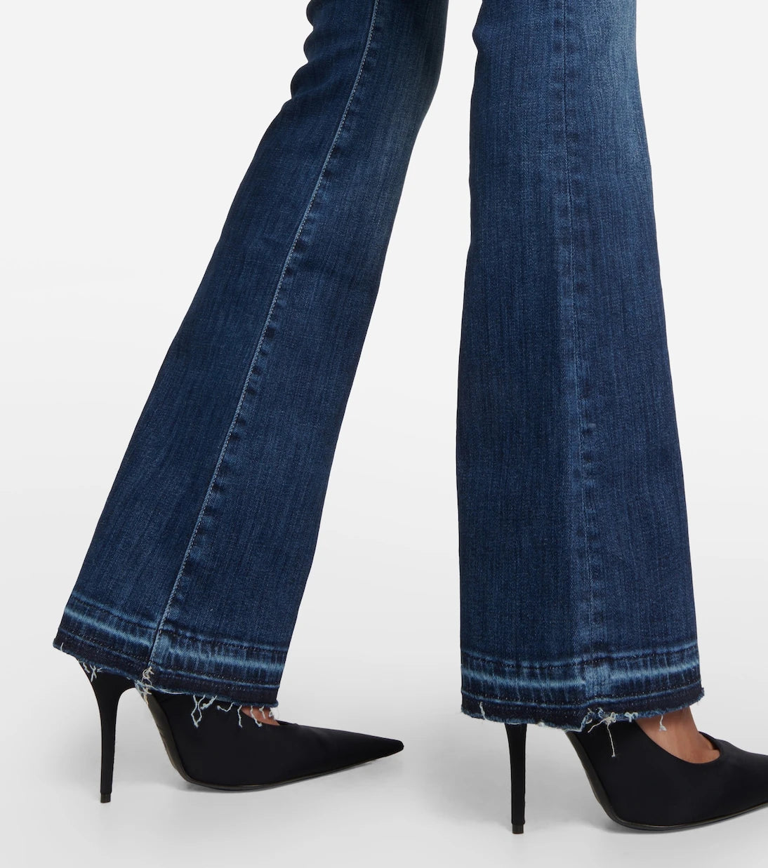 AG Jeans - بنطلون جينز بقصة ضيقة وخصر منخفض