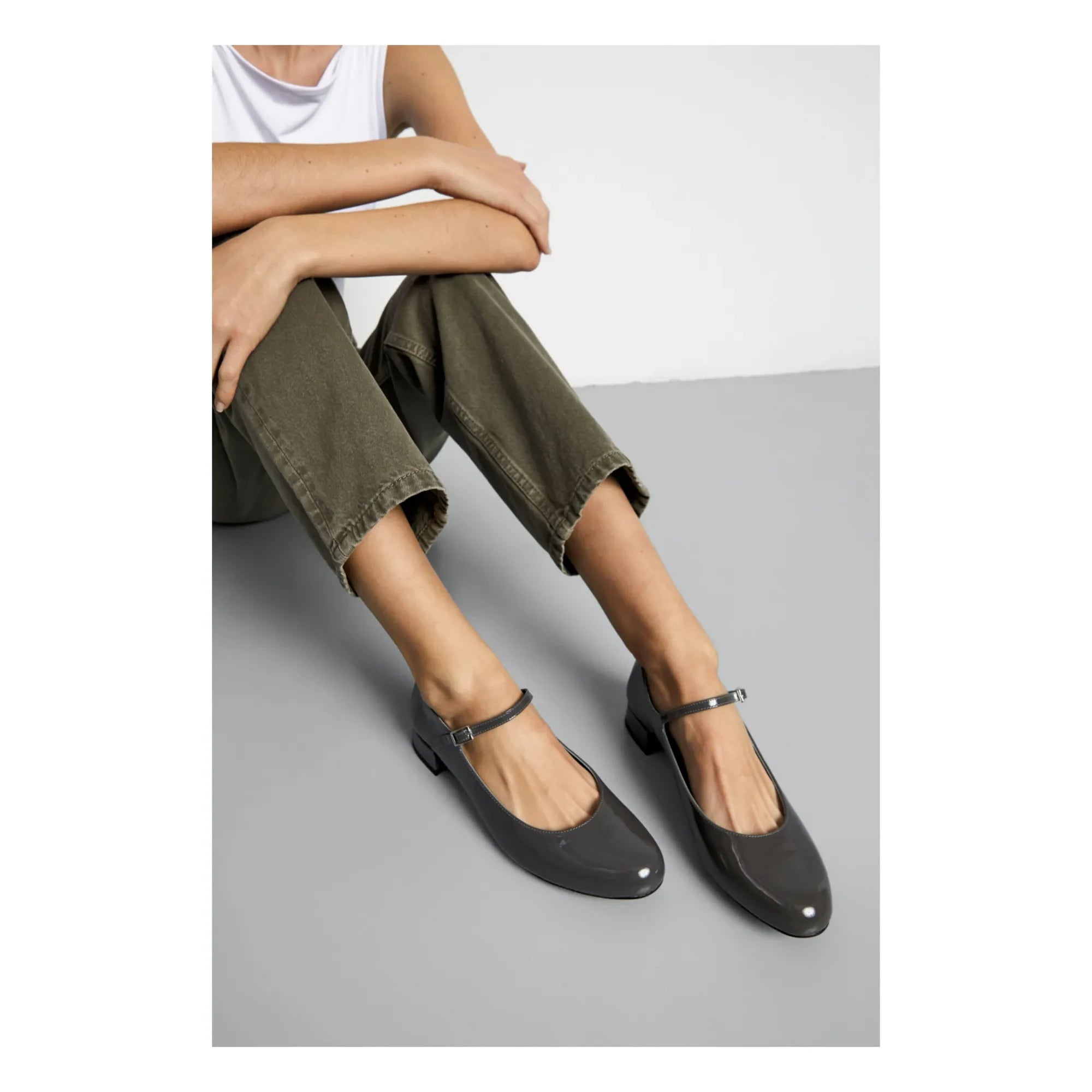 Augusta - Babies Emilia Vernies  | Grey