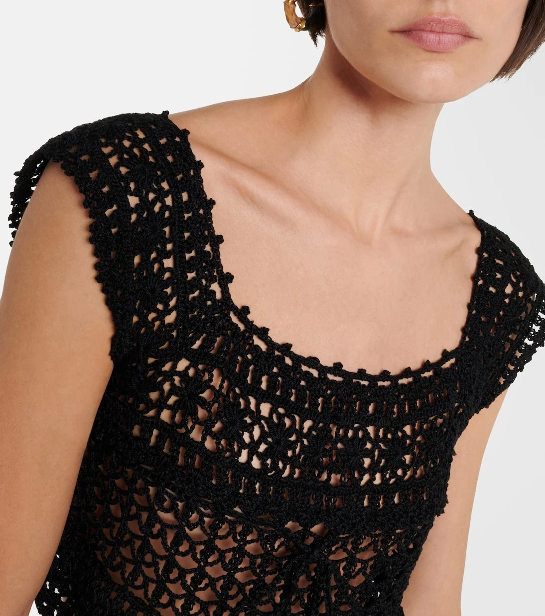 Anna Kosturova - Cotton crochet crop top