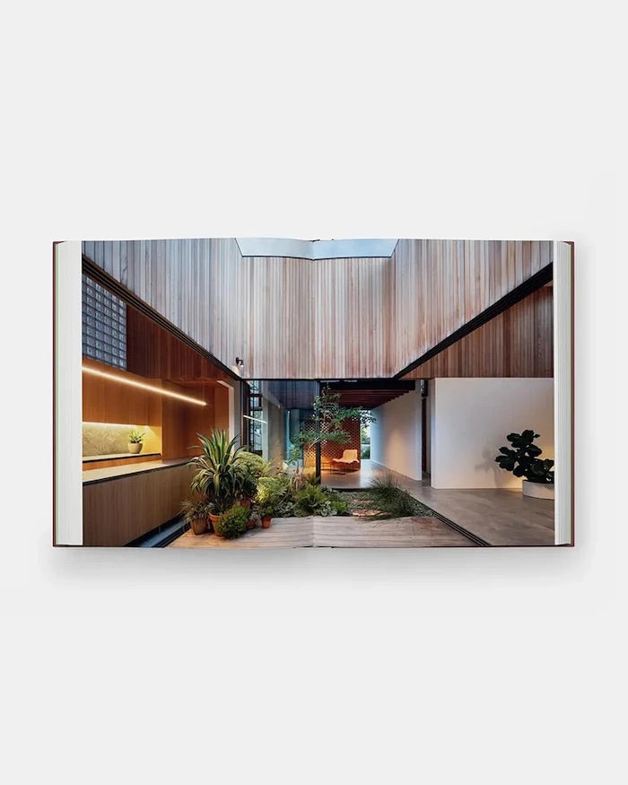 Фотоалбум home & lifestyle Courtyard Homes by Joann Plockova, English