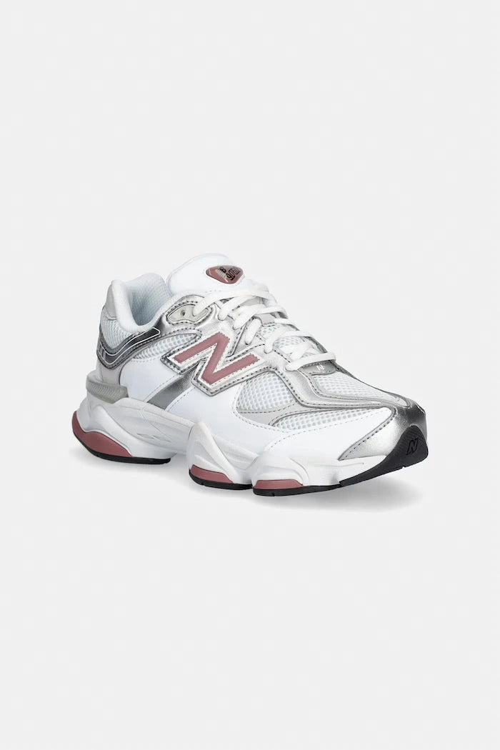 New Balance 9060 маратонки за деца