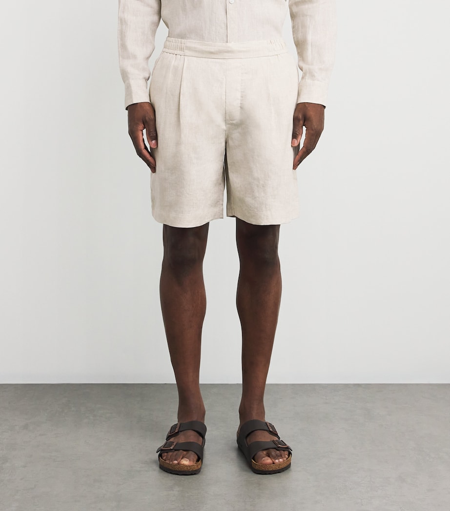 CHÉ Linen Relaxed Shorts