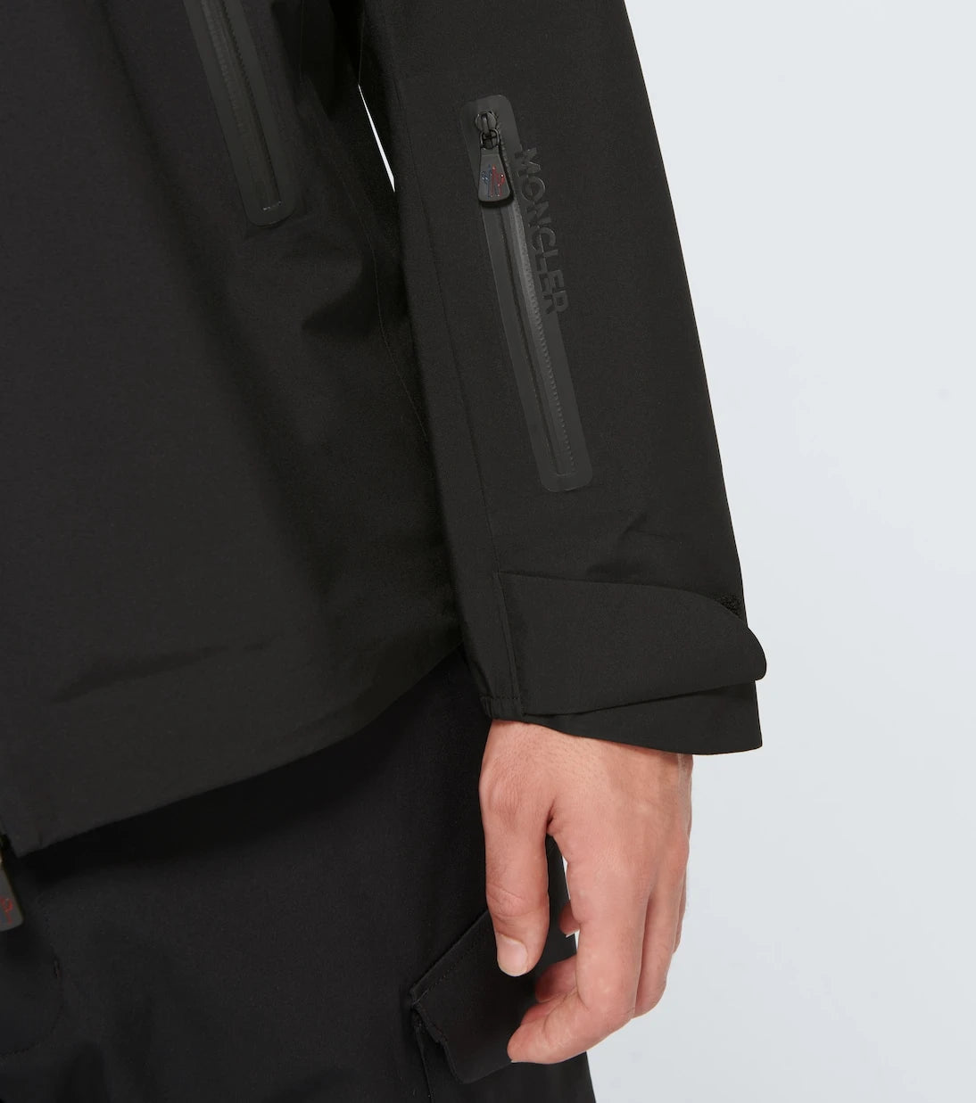 مونكلير جرونوبل - سترة Villair بغطاء رأس من GORE-TEX®