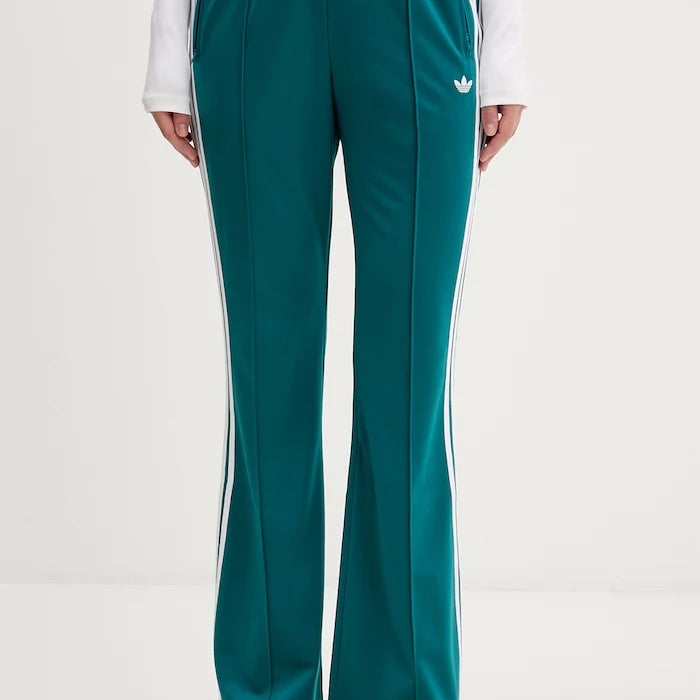 adidas Originals kadın bol paça pantolon