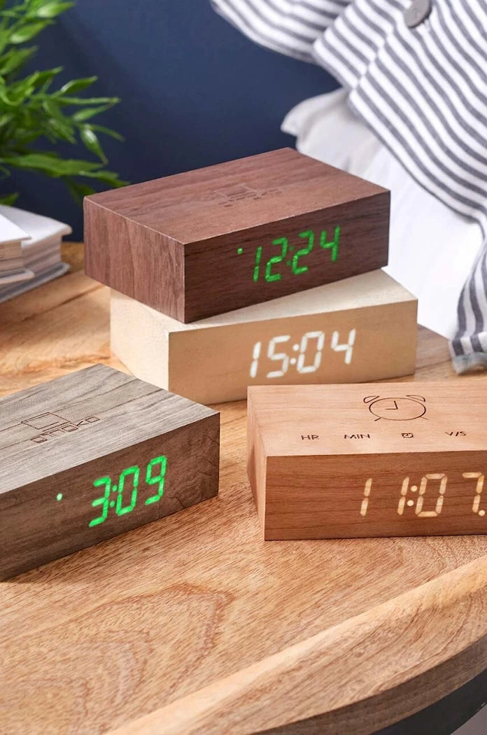 Настолен часовник Gingko Design Flip Click Clock