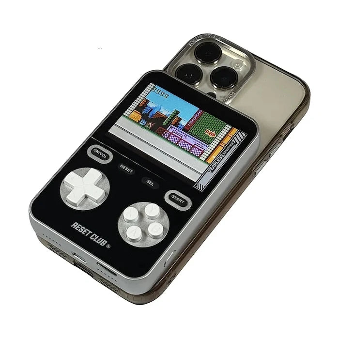 Reset Club Powerbank Gaming Dahili Oyun Konsollu Tam Şarj Cihazı 7,5 × 2 × 11,5 cm