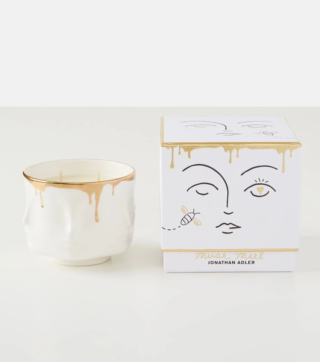 Jonathan Adler - شمعة ميوز ميل المعطّرة