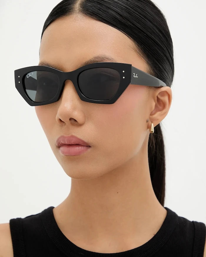 Ray-Ban güneş gözlüğü