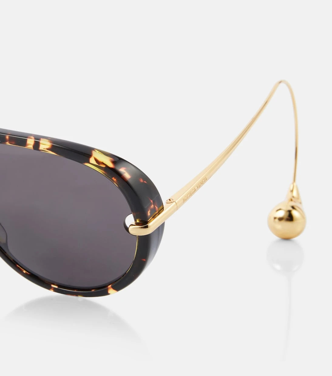 Bottega Veneta - نظارات أفياتور دروب الشمسية