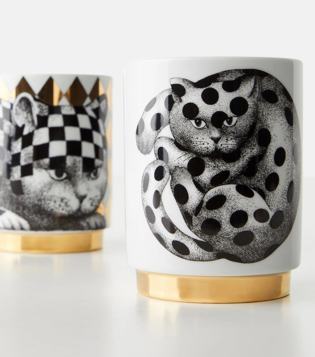Fornasetti - شمعة High Fidelity معطرة من البورسلين