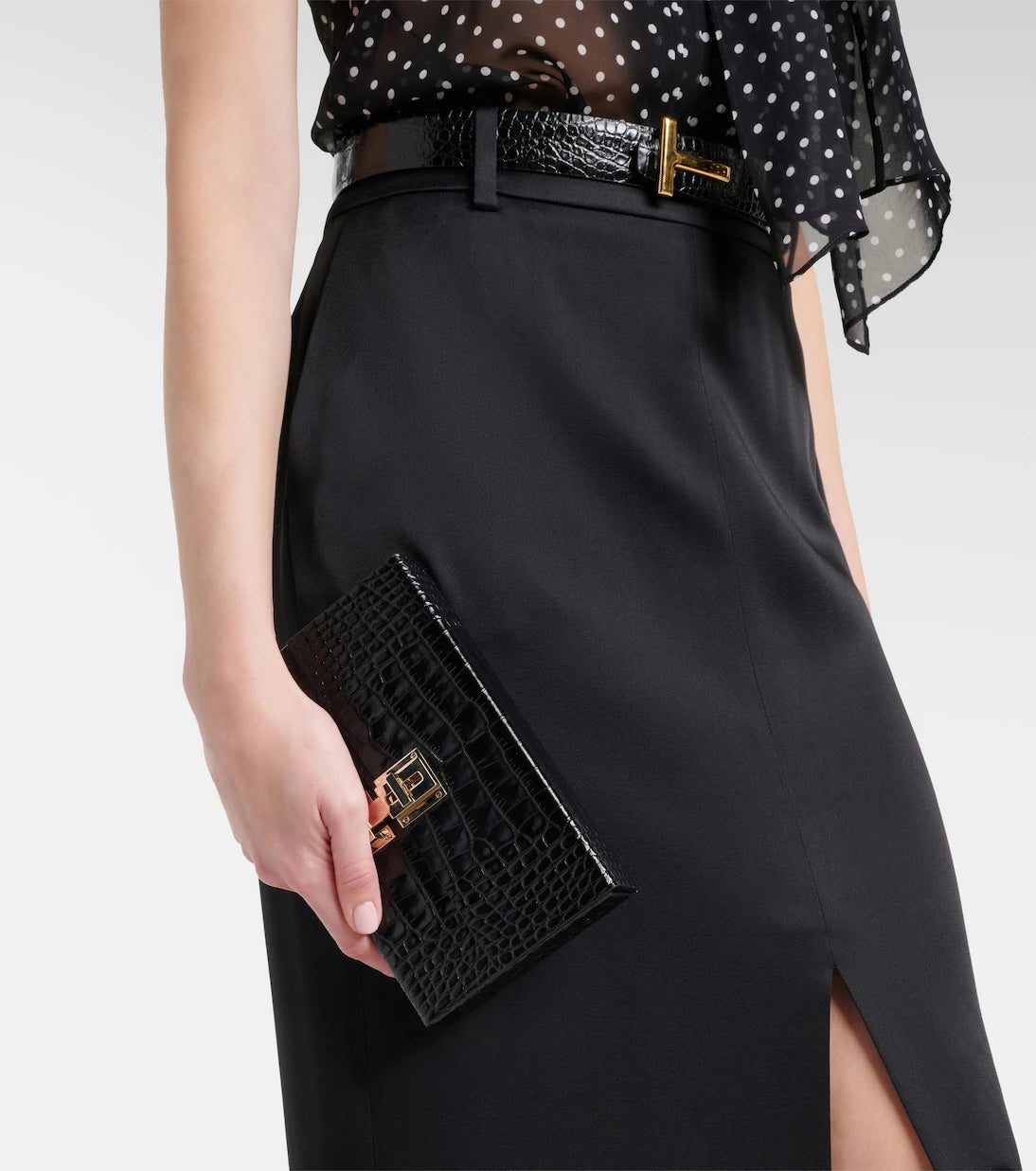 Tom Ford - حقيبة كلاتش جلدية بنمط التمساح T Latch