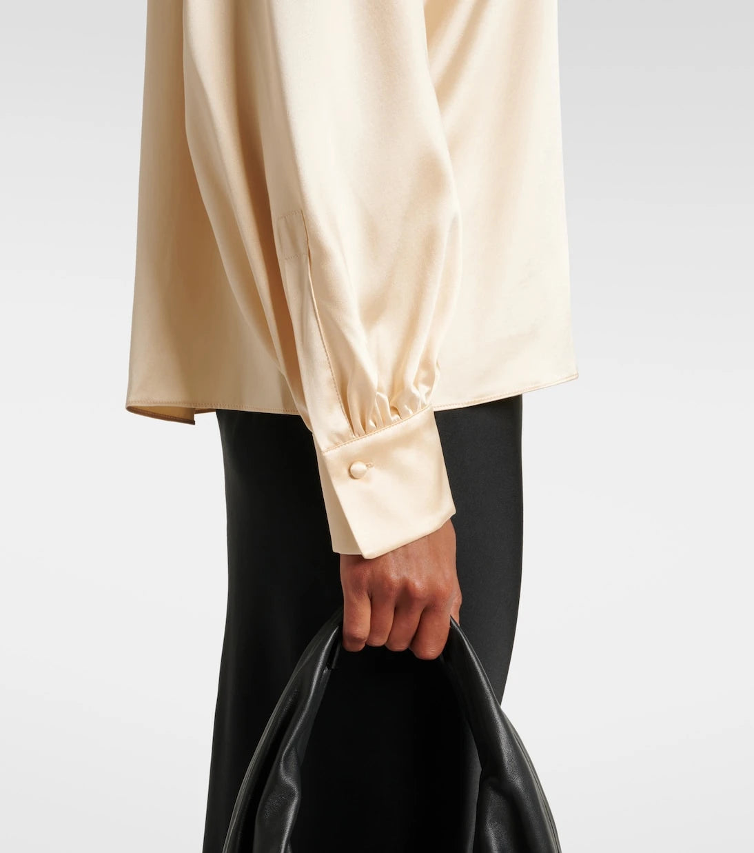 Max Mara - Elegante Key torchon silk satin blouse