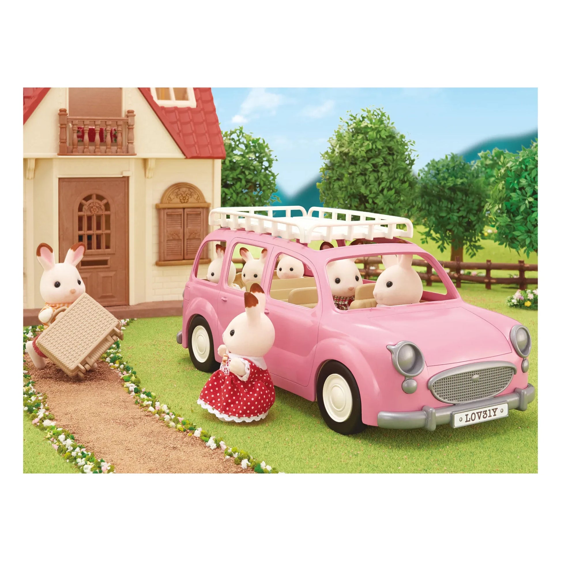 Sylvanian Families - Pink Minivan and Picnic Set