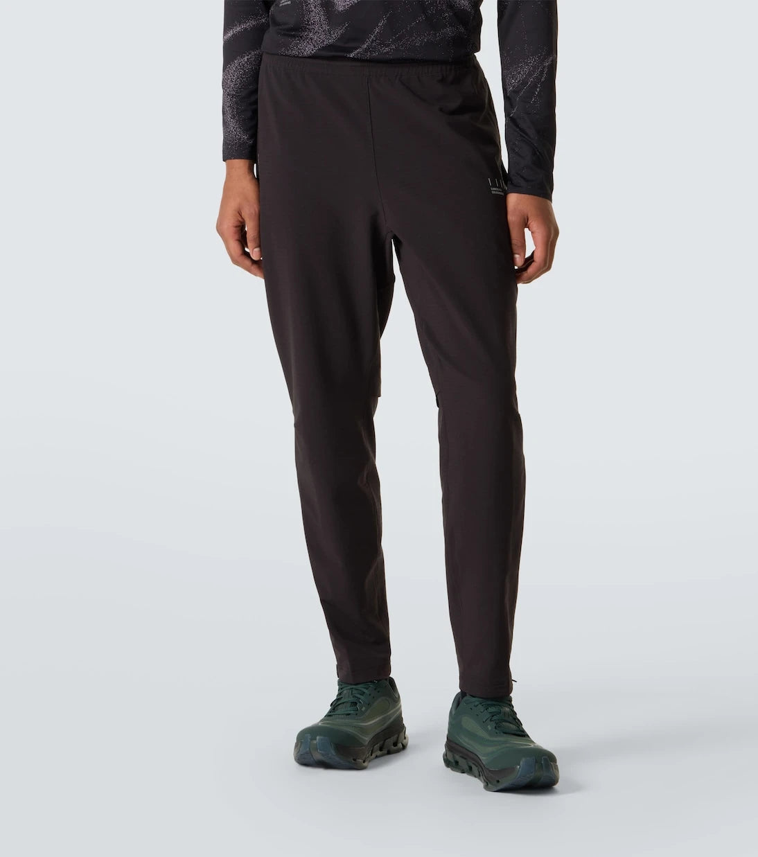 On - Weather track pants