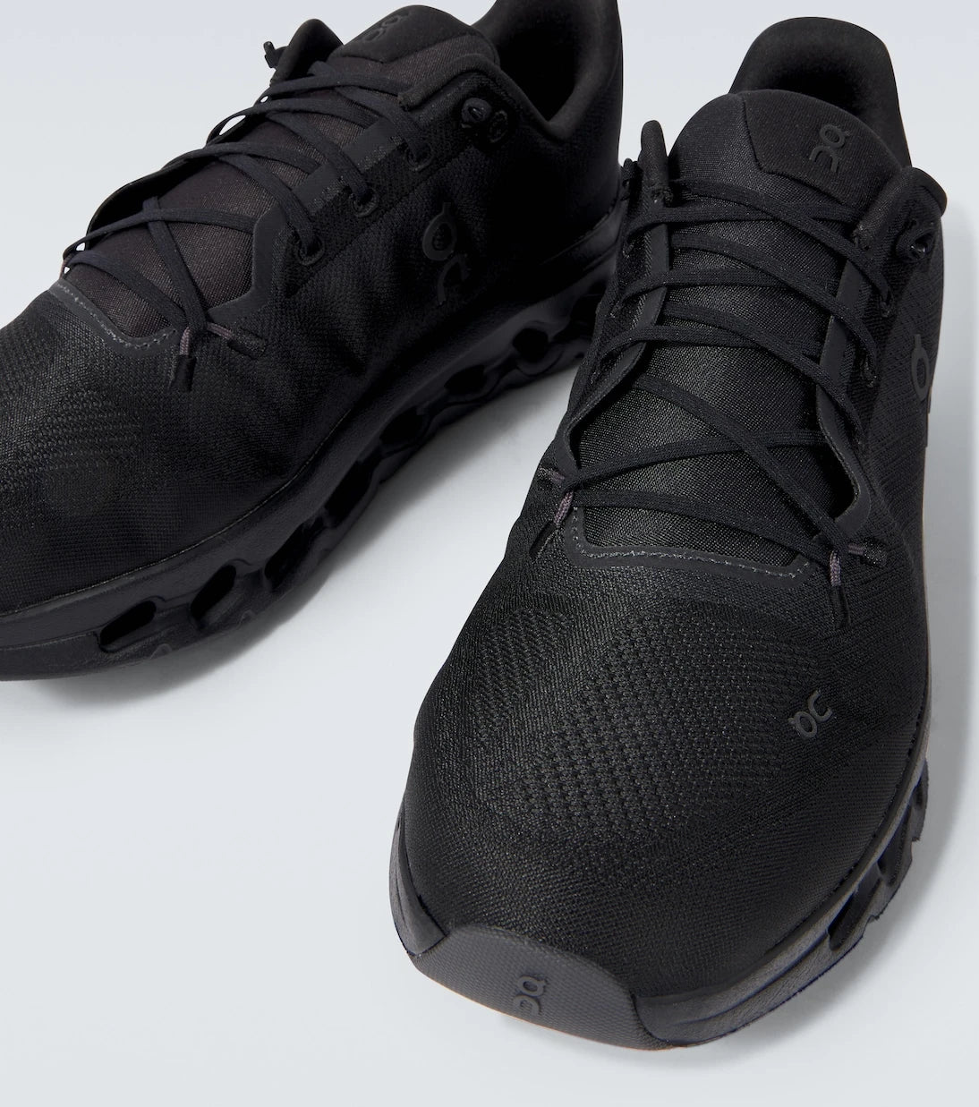 On - Cloudtilt running shoes