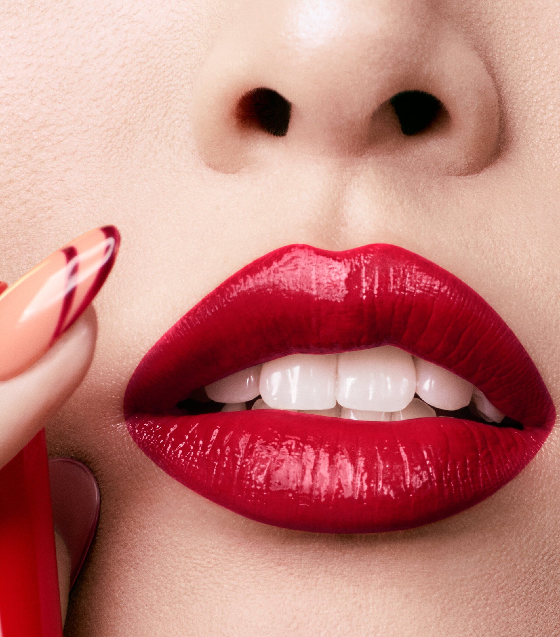 Rouge Stiletto Glossy Shine Lipstick