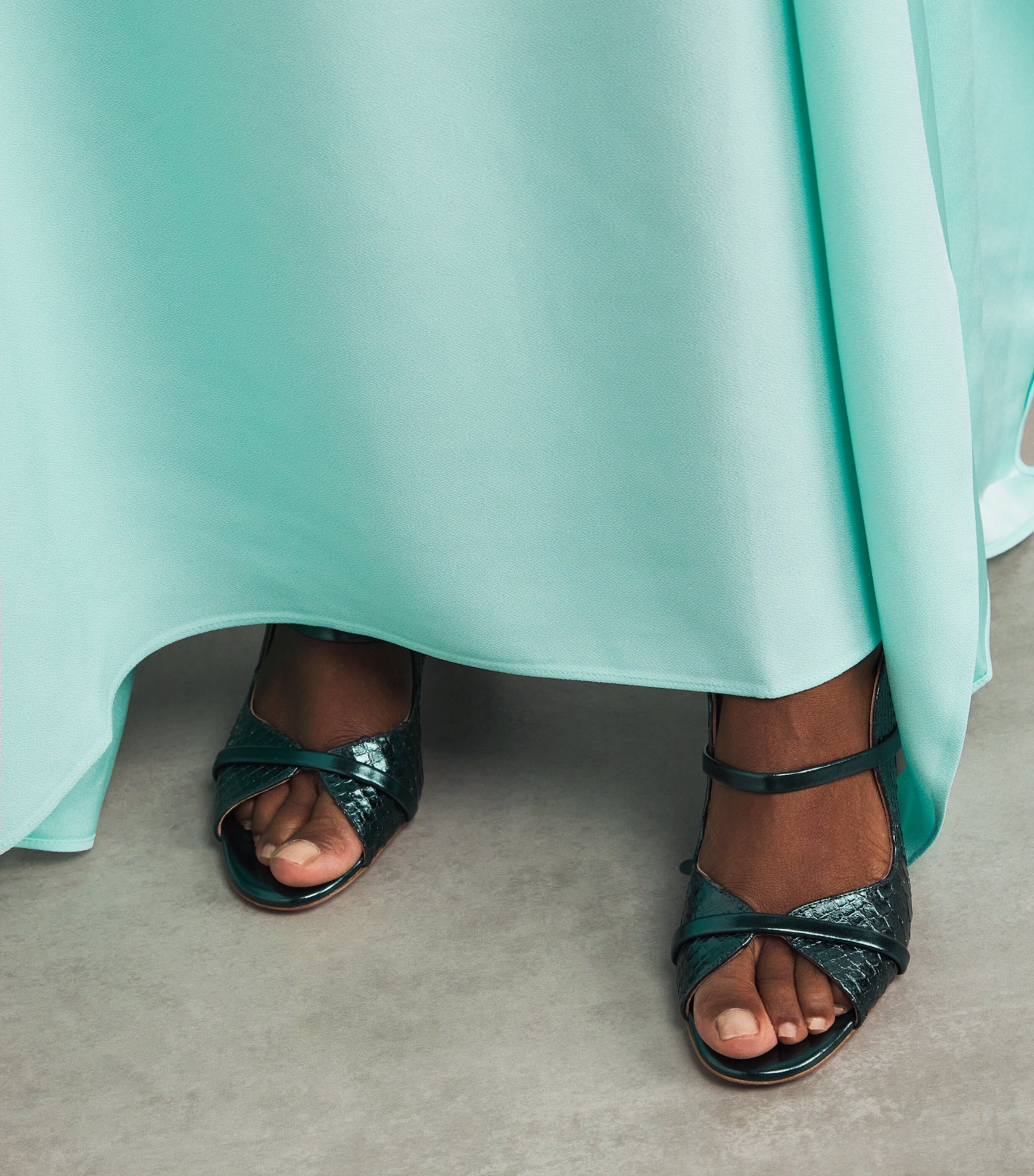 Malone Souliers Green Leather Crocodile-Effect Norah Mules 70