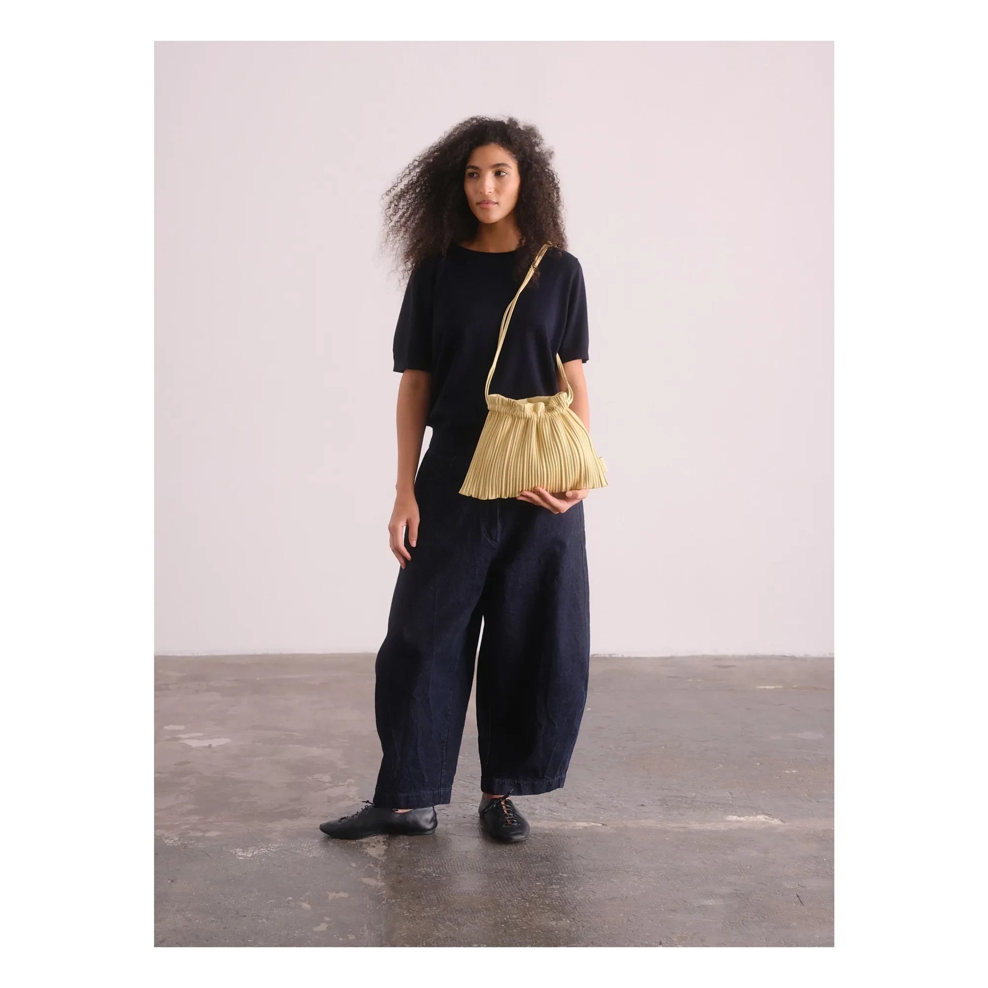 Olend - Shell Bag Vegan Leather | Pale yellow