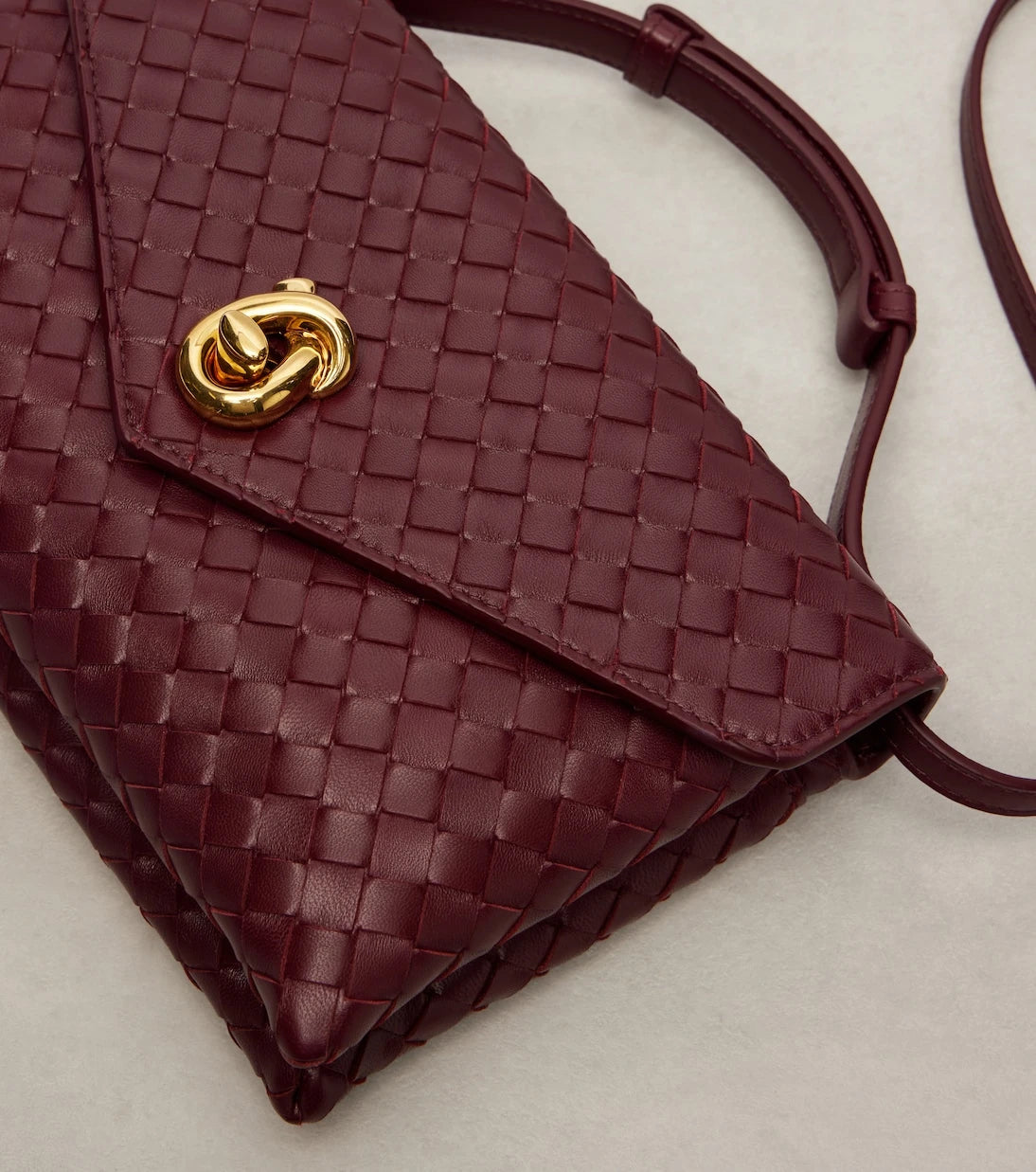 Bottega Veneta - Knot Lock leather shoulder bag