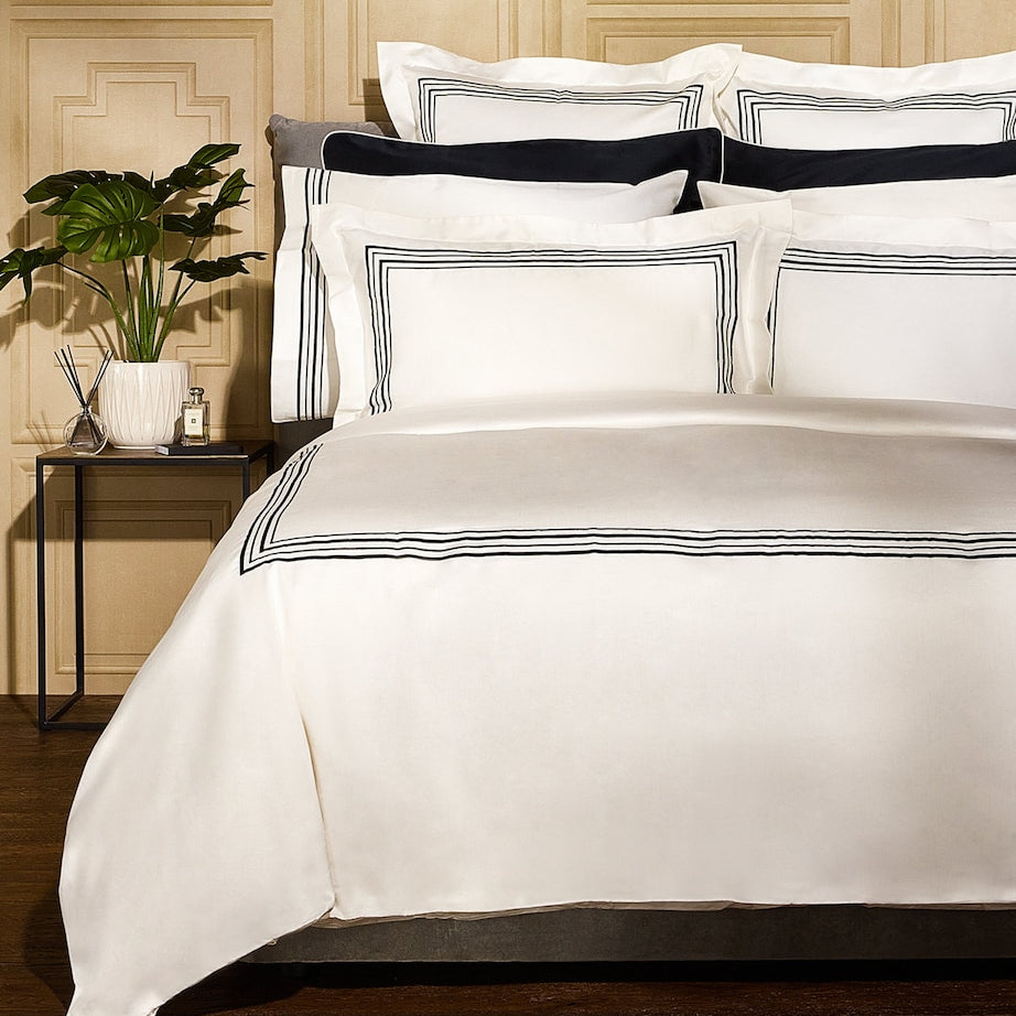 Mayfair Piped Pillowcase Pair (50cm x 75cm)