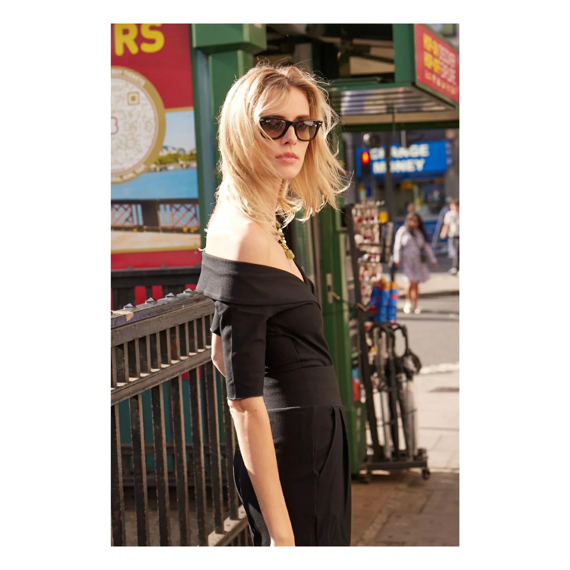 Flair - Gabrielle Velvet bodysuit | Black