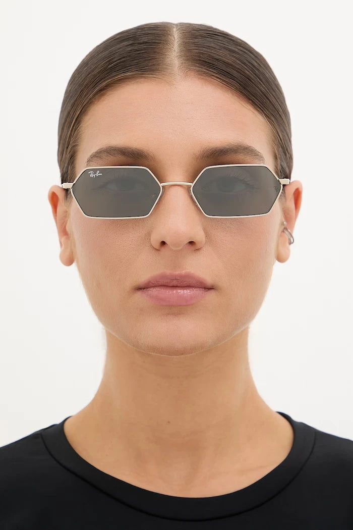 Ray-Ban güneş gözlükleri